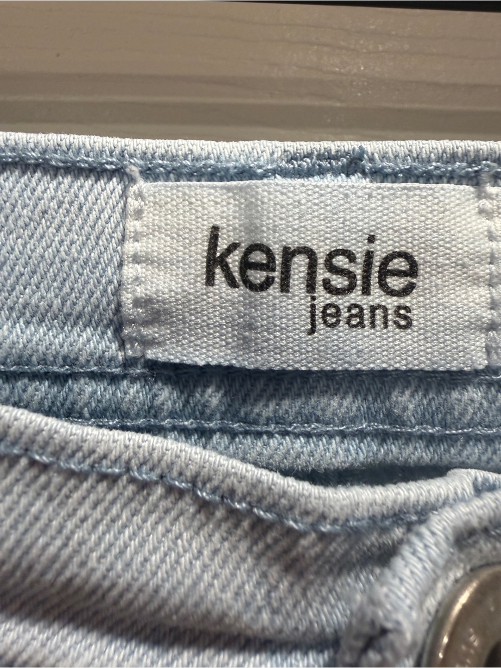 Kensie Kaya High Rise Wide Leg Jeans Light Wash Raw Hem 8/29 - Picture 6 of 8